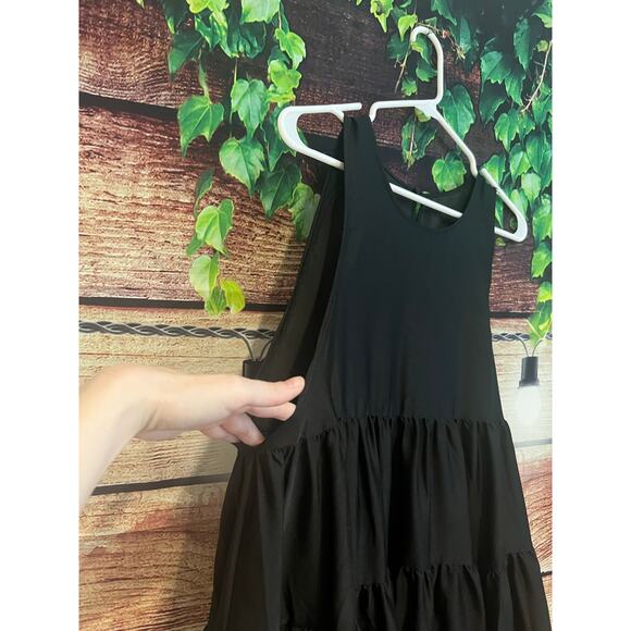 COS Midi Dress Tiered Black Sleeveless Satin Scoop Neck Womens Size 10 Large - Picture 3 of 9